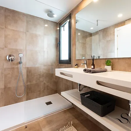 Duplex With Bbq & Jacuzzi