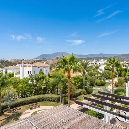 Duplex With Bbq & Jacuzzi Estepona